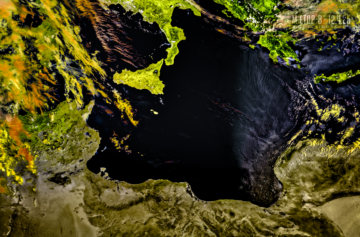 4.25 MetOpB avhrr 3 rgb AVHRR 3b45 IR False Color corrected D